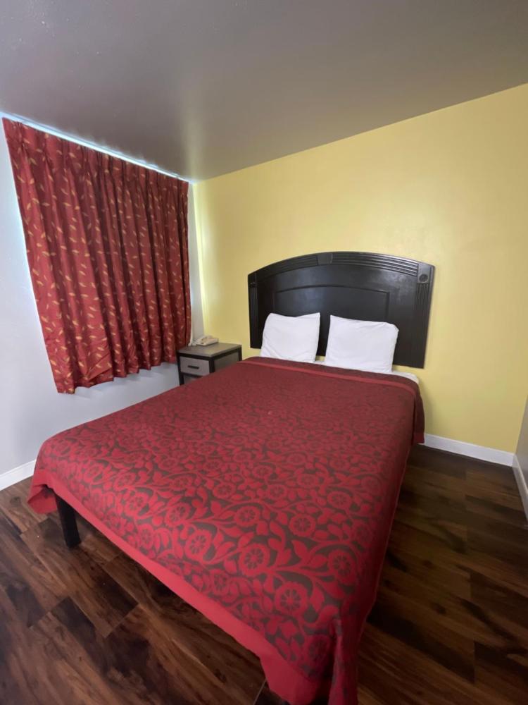 Deluxe Double Room interior